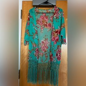 One size kimono/coverup. Beautiful tassel trim & watercolor floral